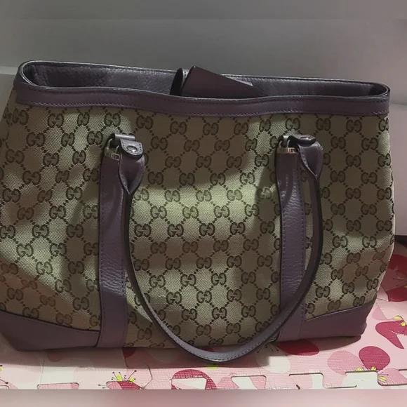 Gucci bag - Picture 1 of 5